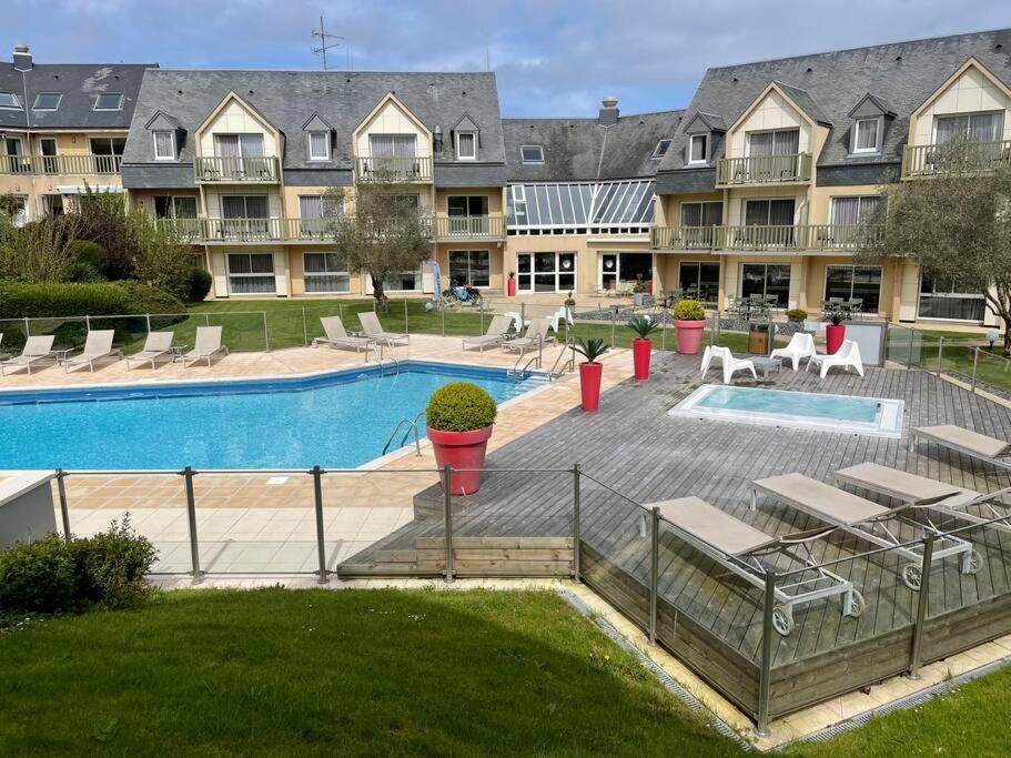 La Terrasse Du Golf Apartment Port-en-Bessin-Huppain Exterior photo